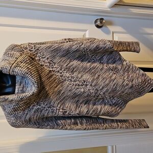 WHITE HOUSE BLACK MARKET Gray Cable Knit Poncho Style Women's Sweater - XL